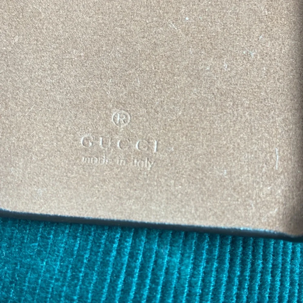 NWOT Gucci Green “Par Amour” Phone Case